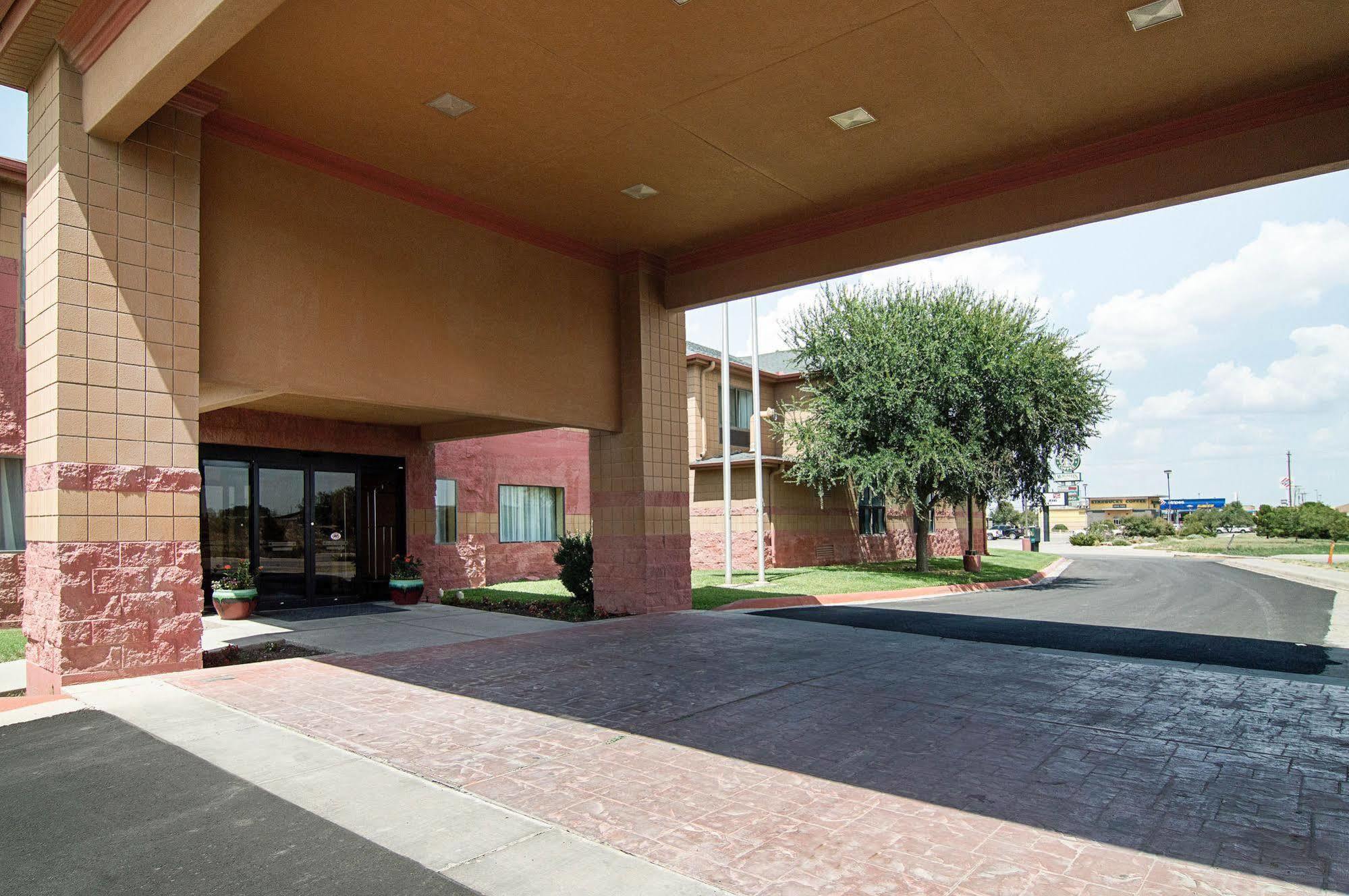 Quality Inn Midland Exterior photo